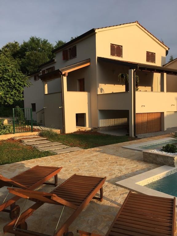 Holiday Home Maver Forty Poreč Extérieur photo