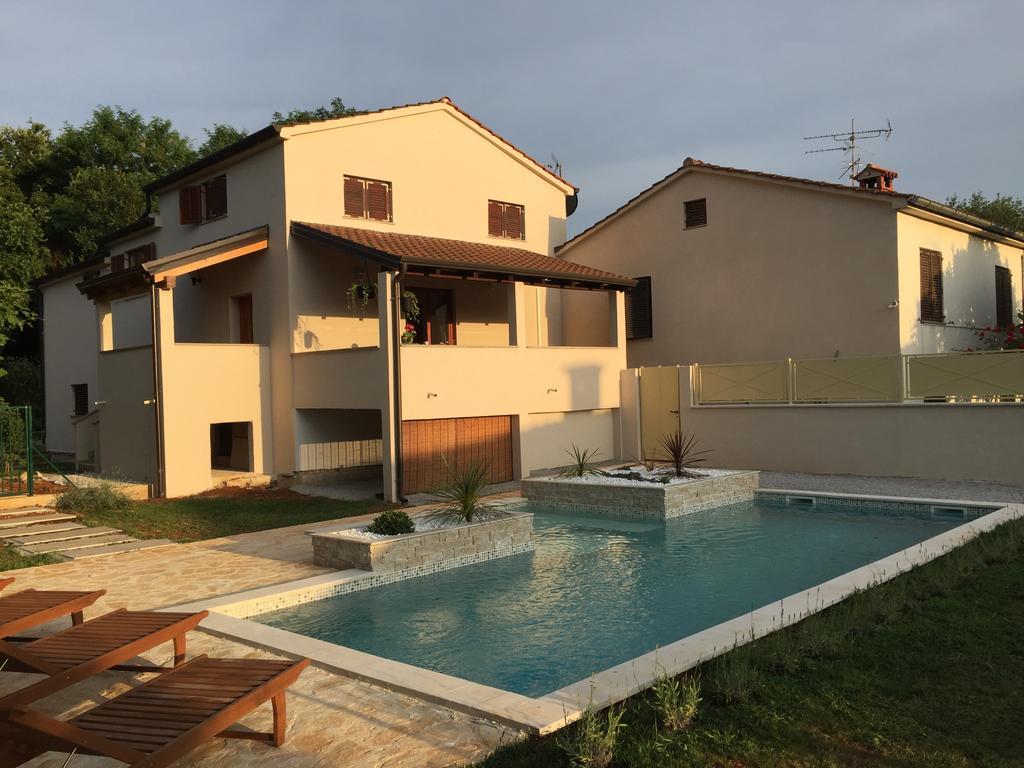 Holiday Home Maver Forty Poreč Extérieur photo